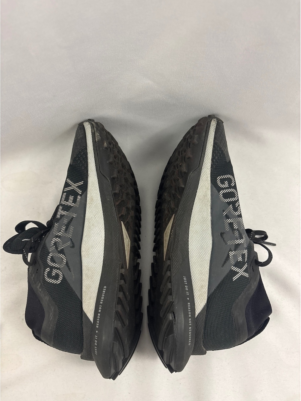 Nike React Pegasus Trail GTX 4 Women’s Gore-Tex Black Wolf Grey Size 6 - Picture 5 of 9